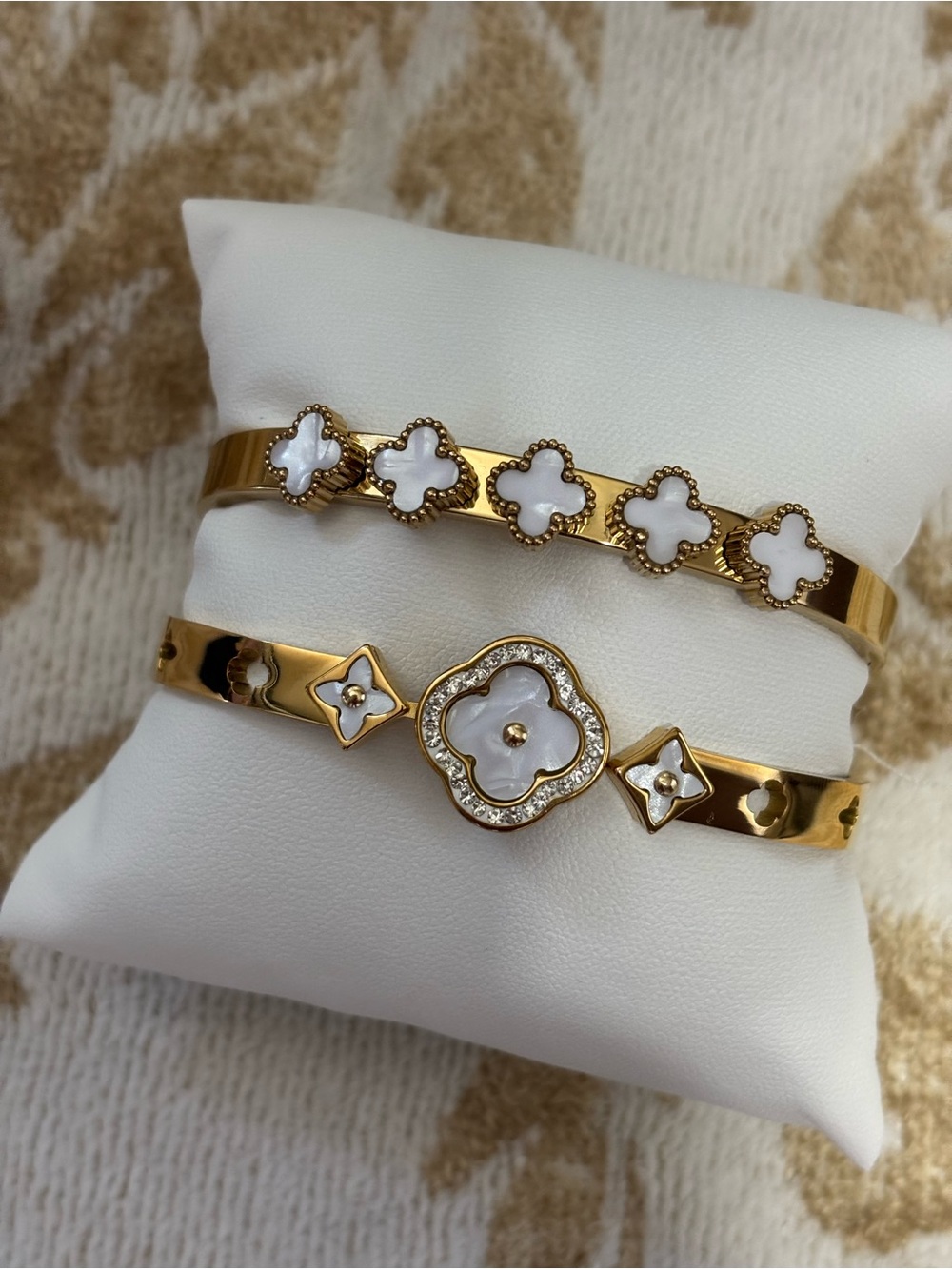 Gold and White Floral Motif Bangle Bracelet Set - Women Jewelry